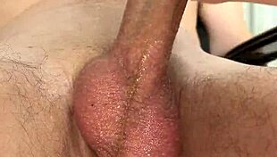 Teen Amelie Dubon Masturbates to Cumshot