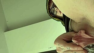 Morning Jerk Off On My Pussy