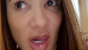 Peguei Meu Meio Primo Tomando Banho Com Big Clit E Monster Cock