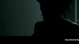 juliette binoche in elles magazine 2012