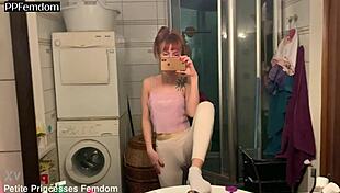 lifestyle femdom kira in leggings gags feet and licks armpits
