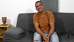 Taynar Torres sends seventh wet solo video from Brazil, all exposed.