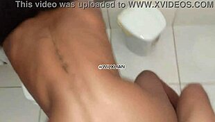 A Foda Se Eu Peguei A Enteada Errada Milly Mulata Ebony No Banheiro Longe Do Padrasto