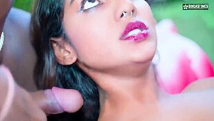 Aktris Mallu Desi panas dalam threesome BDSM pertama! Boleh tahan aksi hardcore ni?