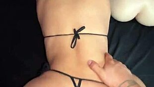 Le Regalo a Mi Novio un Coño Más - Sexo Amateur