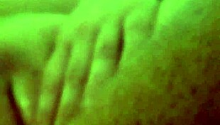 Fisting A Sexy Cougar Cumslut