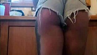 Imagine this hot girl in your kitchen