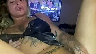 Horny goth teen fucks solo until she cums