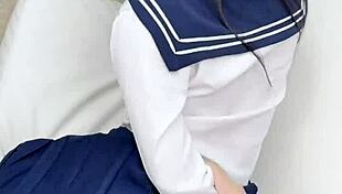 amateur tiktoker girl cute petite 18+