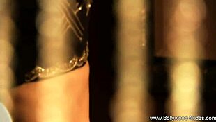 Sexy Brunette With Body For Love