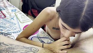 Hey, hermanastra, why such a wild solo blow at home?