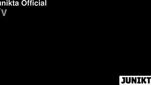 I'm back from the shower, can you fuck my shaved pussy bareback and creampie?