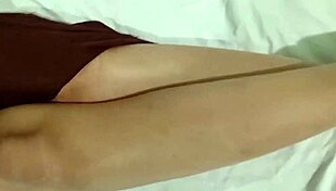 Hot Muslim Sister-In-Law Gets Fucked By Stepbrother On Bed After Hijab Lifted