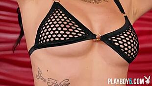 Curvy all natural canadian brunette milf exposes her naked body, bubble butt and big tits on display