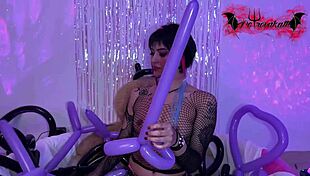 Emo Girl Plays Hot Sex With Balloons!