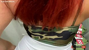 Essa vendedora é muito safada a loja tava cheia mas ela só queria minha porra na boca