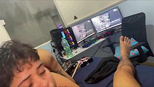 My sister helps me with a handjob