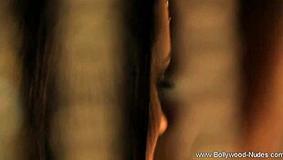 Sexy Brunette With Body For Love