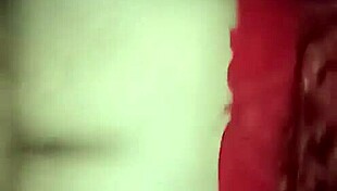 enjoying the hot redhead's big ass in amateur scene