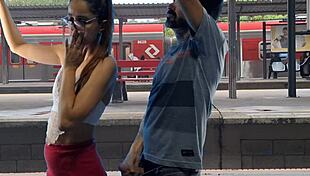 Casal's Bold Public Sex at Train Terminal