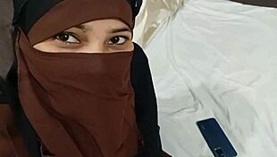 Hot Muslim Sister-In-Law Gets Fucked By Stepbrother On Bed After Hijab Lifted
