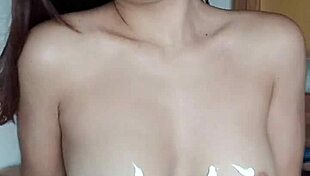 selene applies cream all over her body part 1