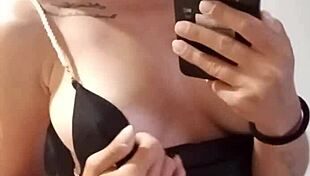 beautiful big natural tits babe getting sexy attention 😘