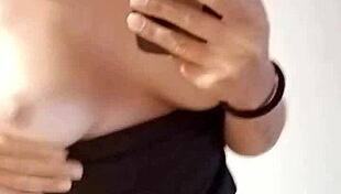 beautiful big natural tits babe getting sexy attention 😘