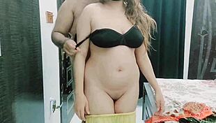 pakistani housewife and husband intriguing encounter