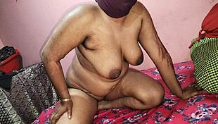 Indian village girl in love marriage suhagraat with homemade closeup sex