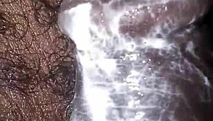 Bigblackie sejtelmesen borotválja és ugratja nagy fekete farkát pénzért