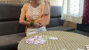 Exijo que devar me folle y luego golpee el culo de la hermana en roleplay.