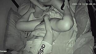 Horny pinay gf cums hard