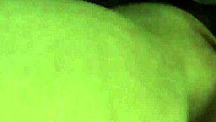 i watch closeup bbw squirting on toy, oh wow!