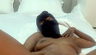 twerking and shaking my bouncy ass with vibrator feels so sexy