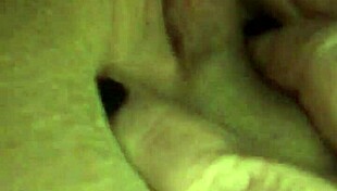 i watch closeup bbw squirting on toy, oh wow!