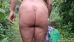 Дани Фитнес иска да се разходи с тип, виж какво стана в природата - продукция Болт Джоунс