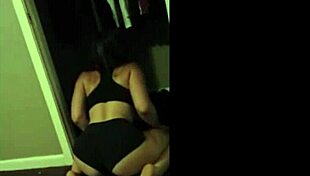 White Girl SHAKING Her FIT BOOTY Twerk