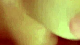 Put yur hard cock in my tite pussy for creampie!