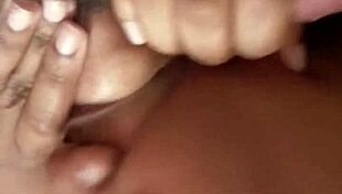 that ebony milf has a good neck for sucking cock 😜