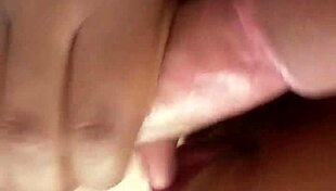 that ebony milf has a good neck for sucking cock 😜