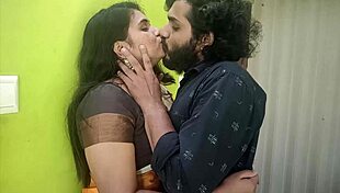 Sauteli Behen Ki Chhupi Jawaani Kholi Har Had 😈