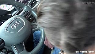 ¿Quieres ver a esta puta checa tomar anal de un cliente?