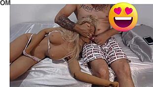 Padastro fico com pal duro com inteada no colo