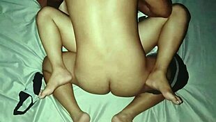 the asian pinay gets a creampie in her pussy during doggystyle and missionary