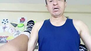 Отчим, какво правиш? Дълбоко гърло е грешно!