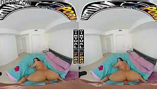 Gorgeous ashlyn peaks in swimsuit drives tony rubino wild