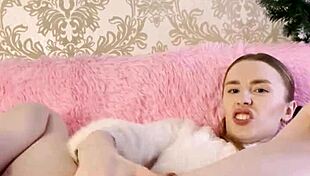 Masturbation Session With Buttplug Leads To Squirting