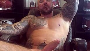 I smoked a cigar while having a hard on