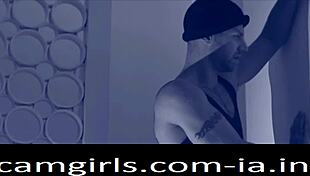 hot mature milf get fucked and pussy squirt